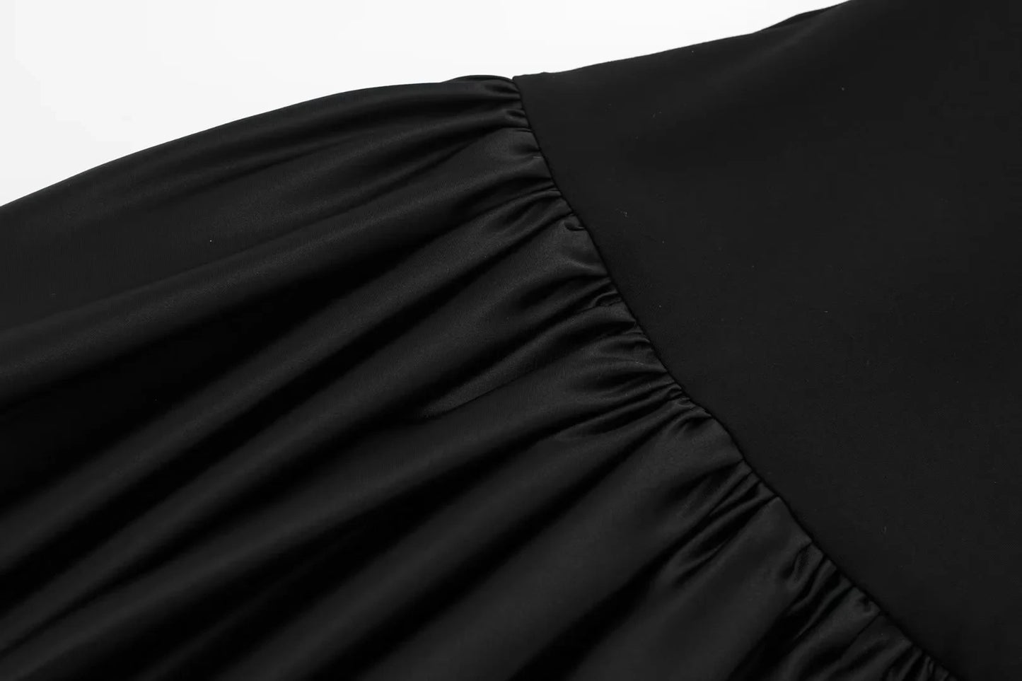 Iris Chic Maxi Dress