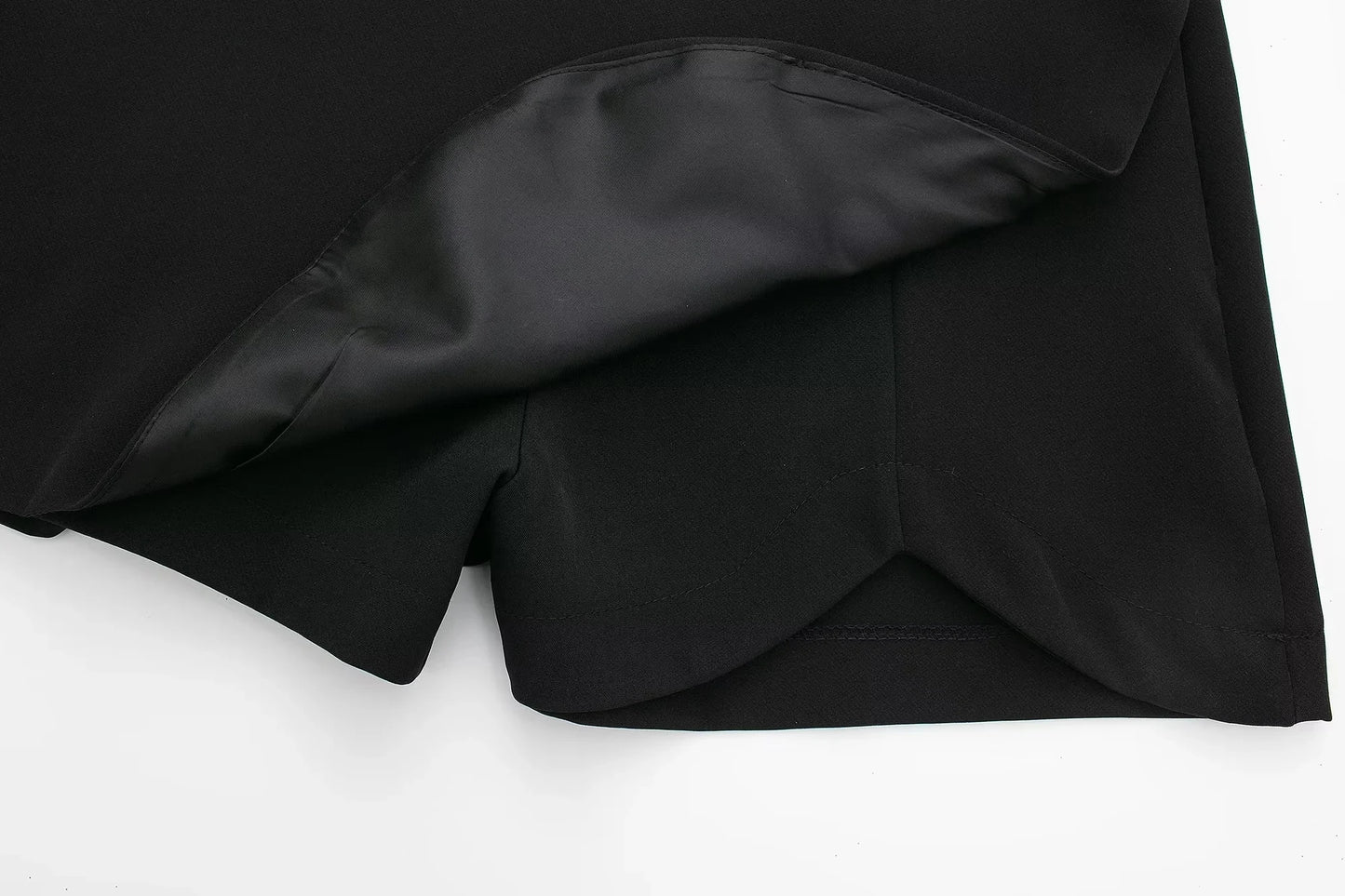 Asymmetric Alice Skort